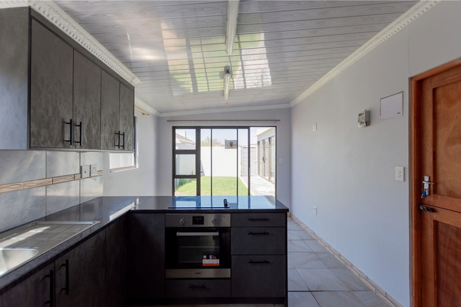 3 Bedroom Property for Sale in Country Club Western Cape